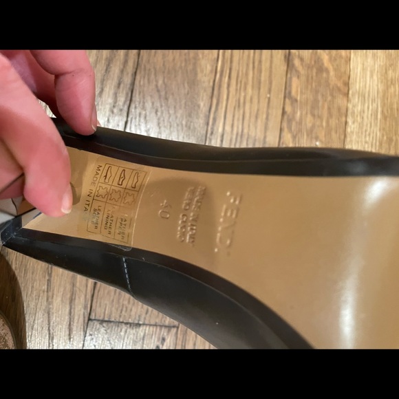Fendi Diamond-Heel Black Leather/Multi Facet Heel - Size 40, worn once! - Picture 8 of 10
